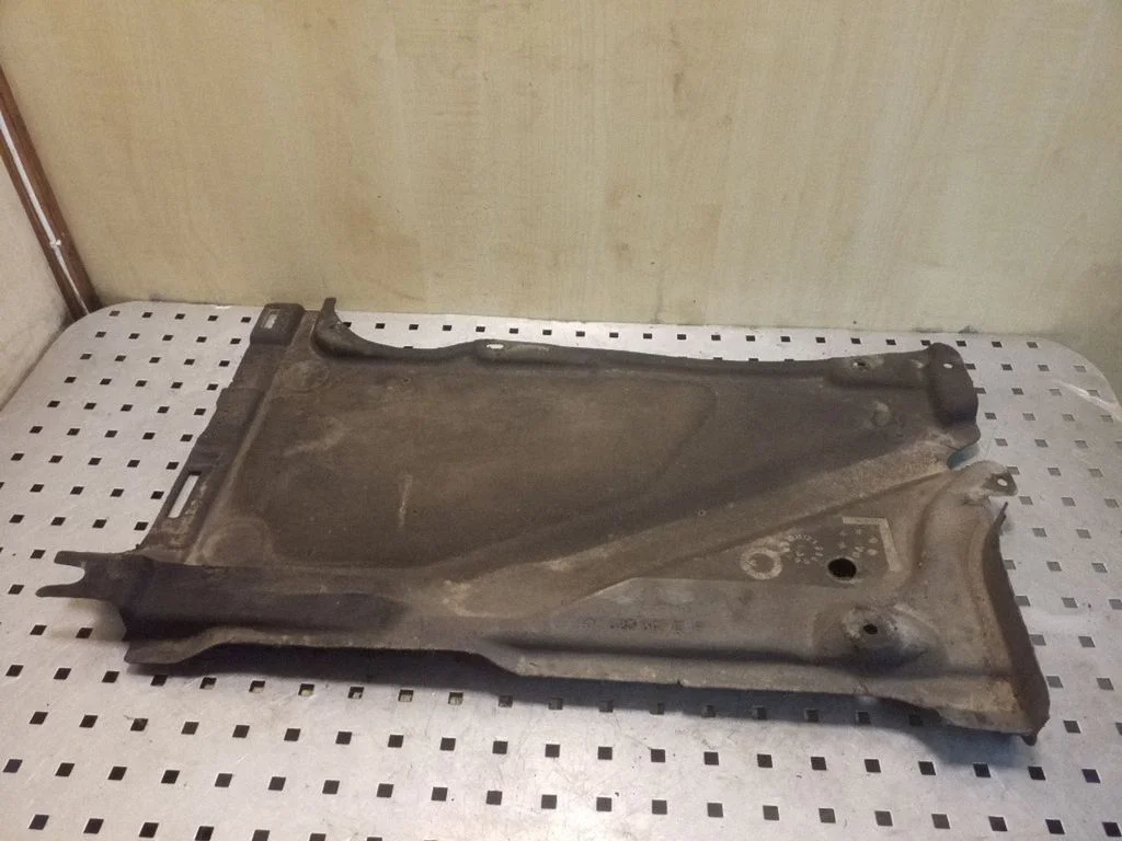 Rear underbody cover/under tray 4G0825215E