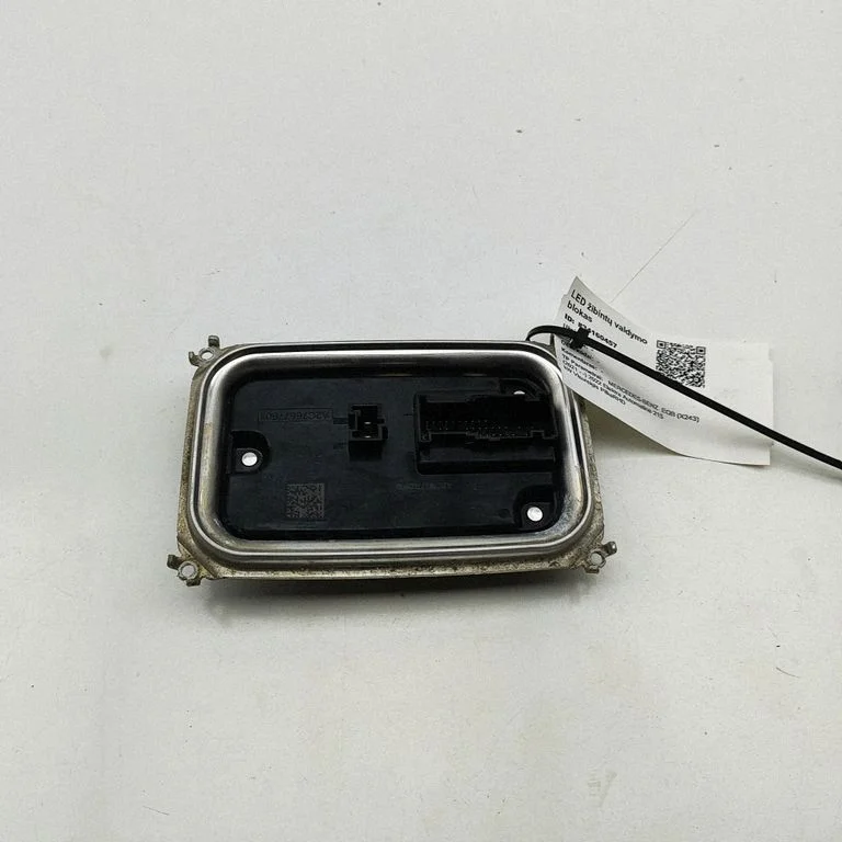 LED ballast control module – Mercedes-Benz EQB (2021-)