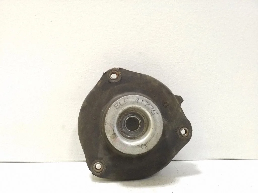 Coil spring mount 1K0412331