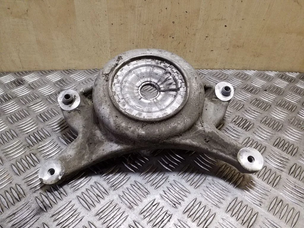 Coil spring mount 8K0412383F