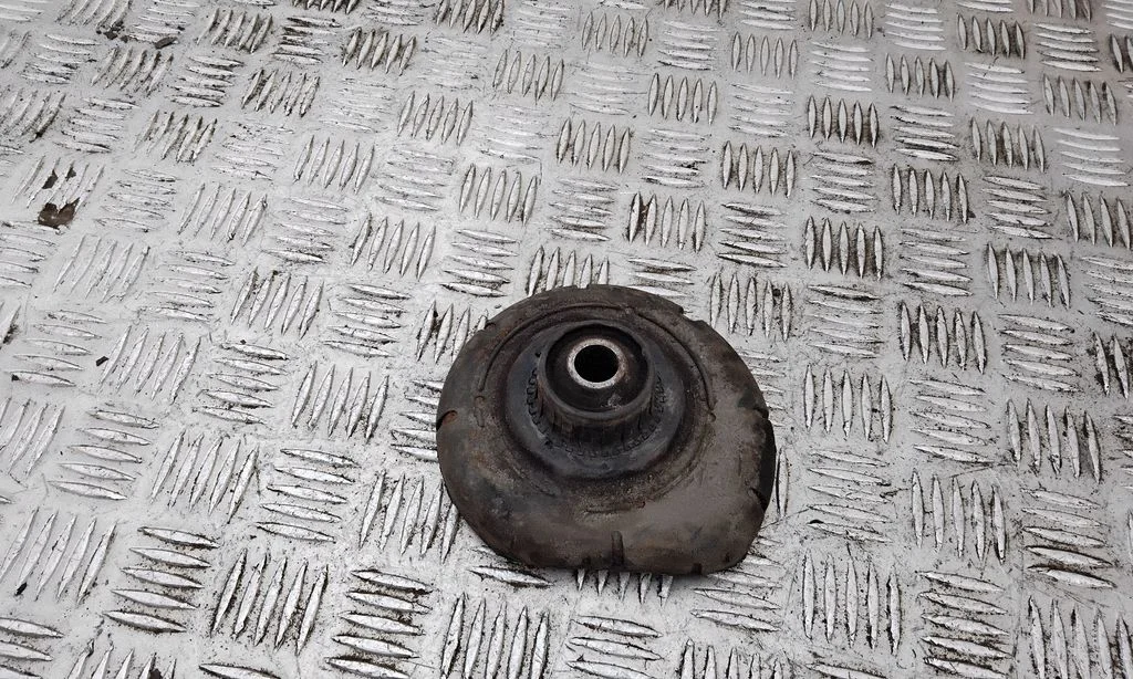 Keerdvedru ülemine tugi 30683637
