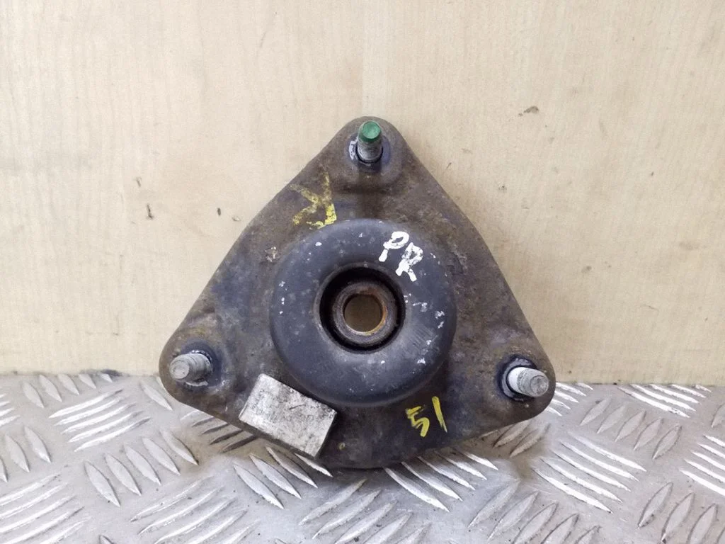 Coil spring mount