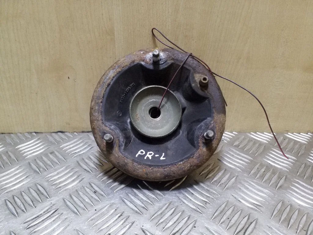 Coil spring mount 31331096311
