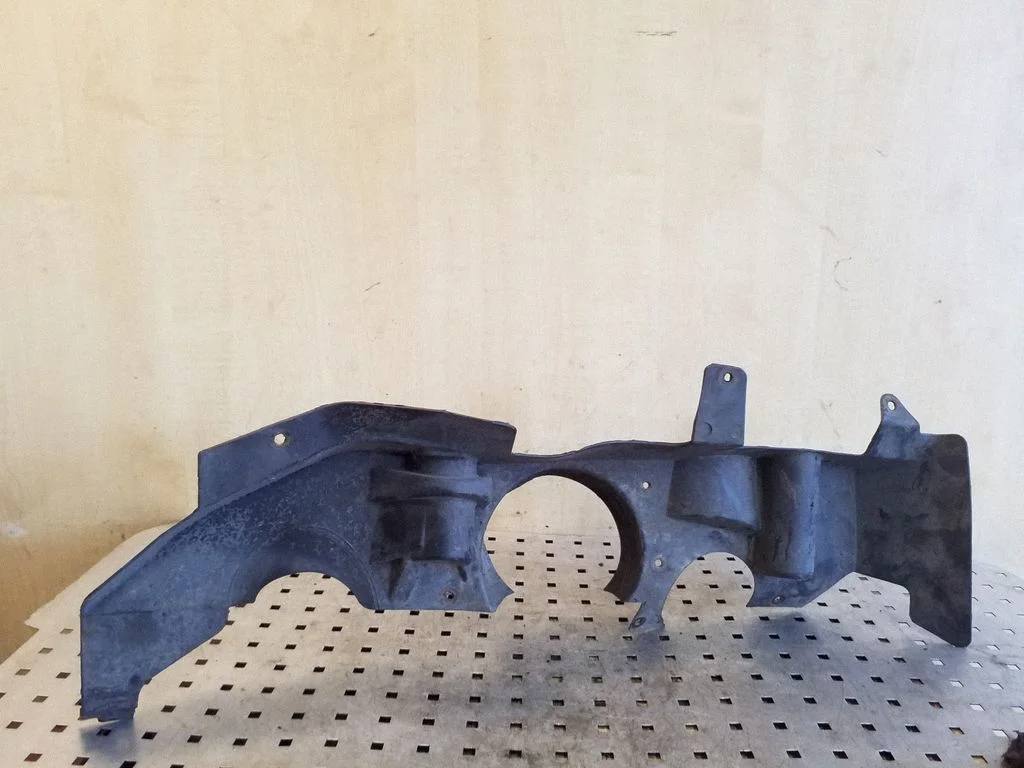 Front underbody cover/under tray 701207604