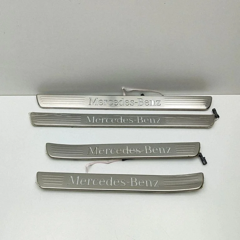 sill trim set (inner) A1676862100
