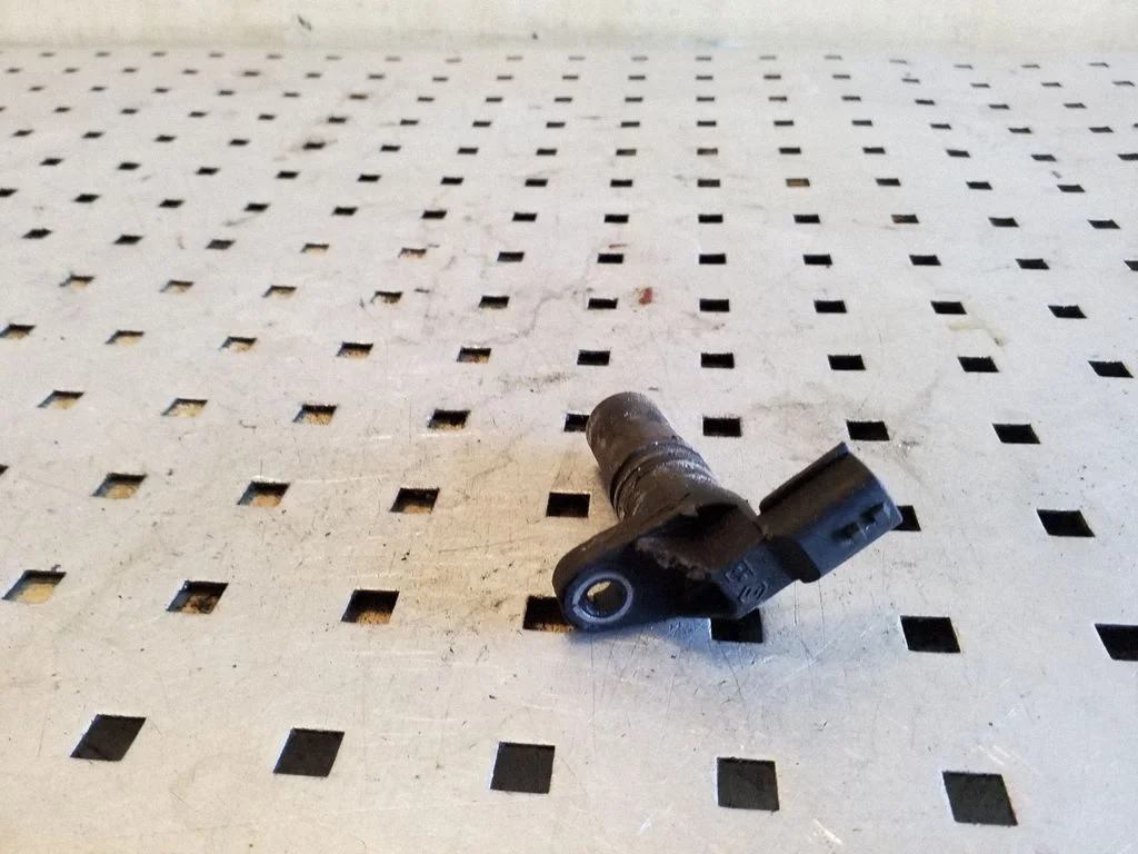 Crankshaft position sensor 8200885209