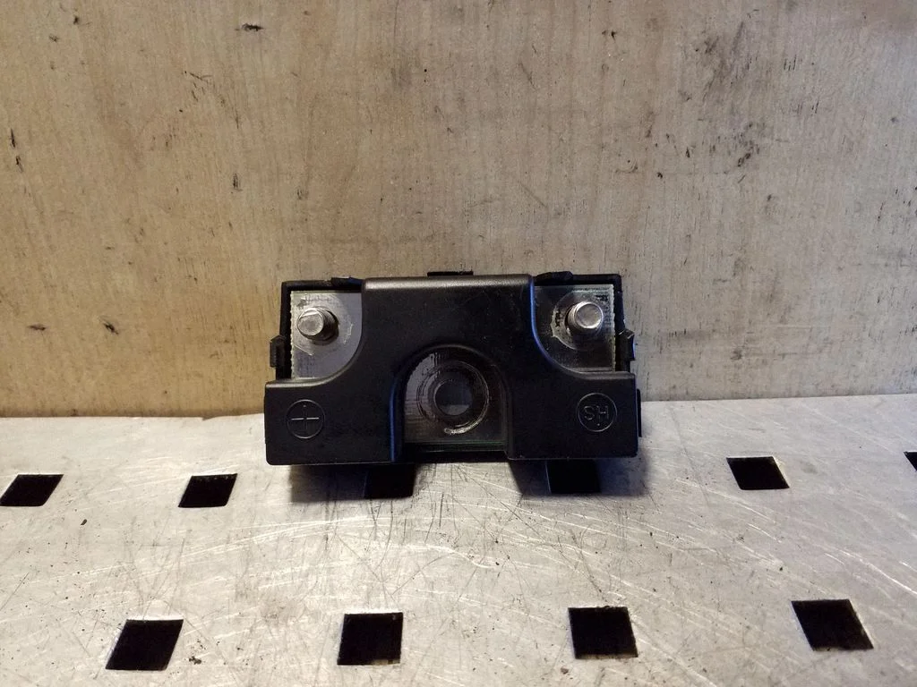 Filtras antenos