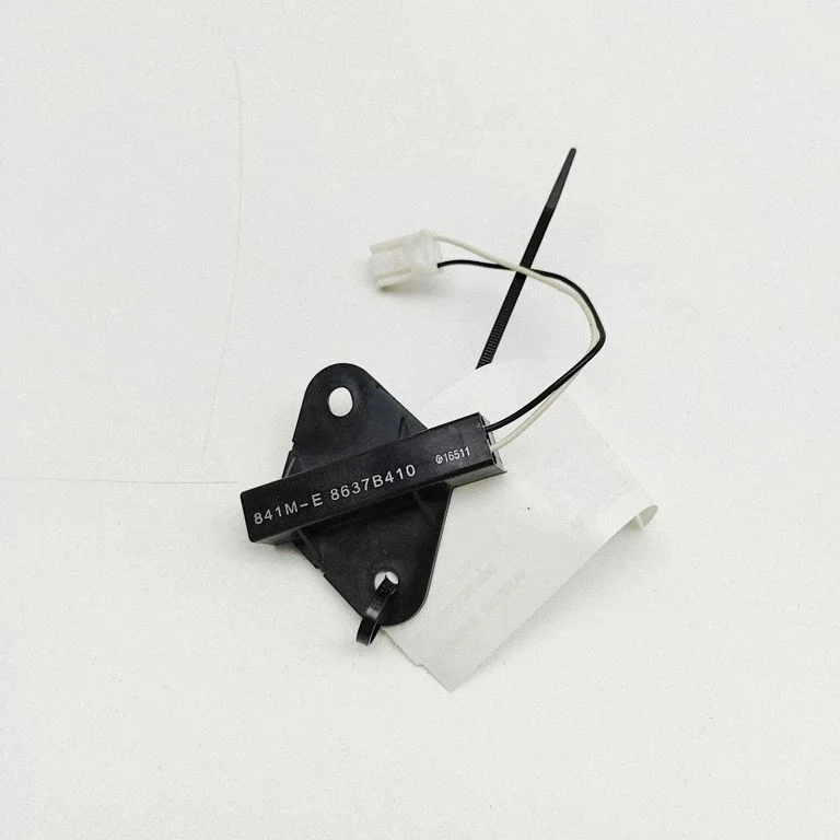Bezatslēgas sistēmas antena – Mitsubishi L200 (2015-)