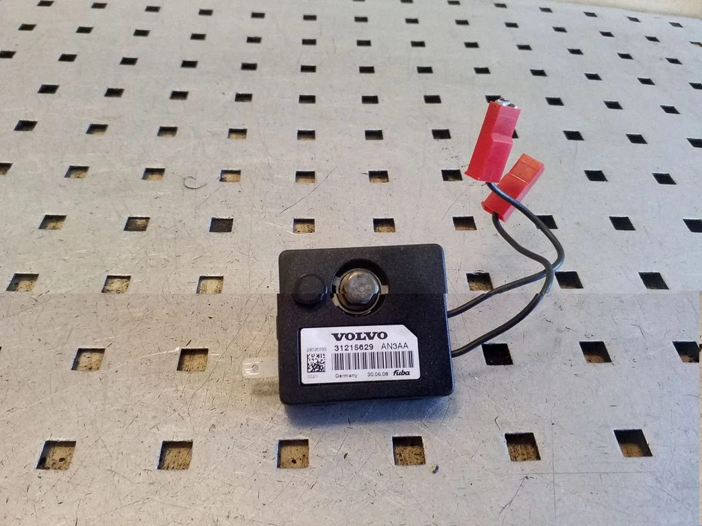 Filtras antenos