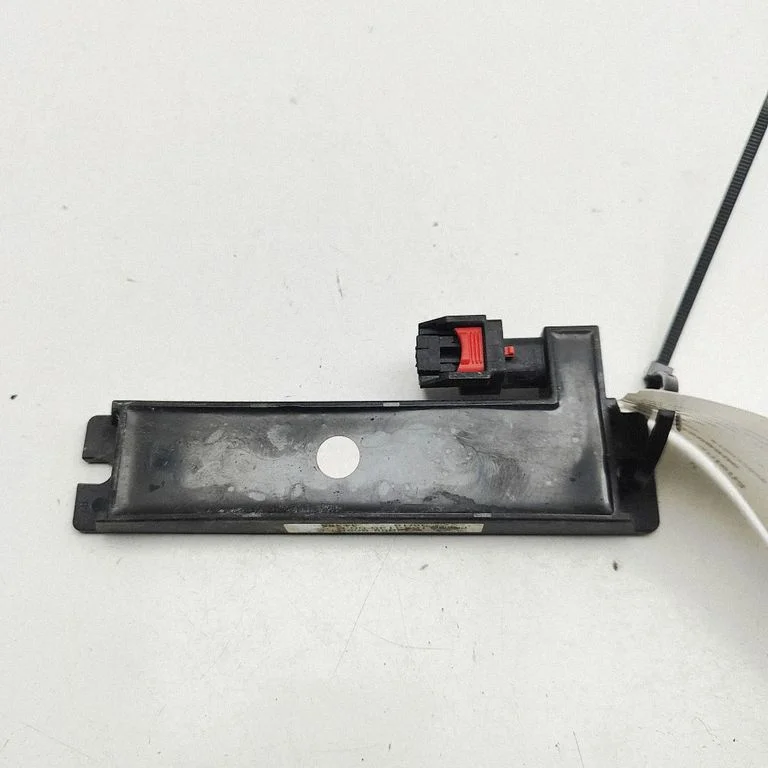 Keyless system antenna – Tesla Model S (2012-)