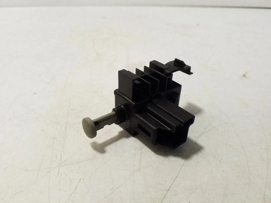 Czujnik pedału sprzęgła 6G9T11A152AA