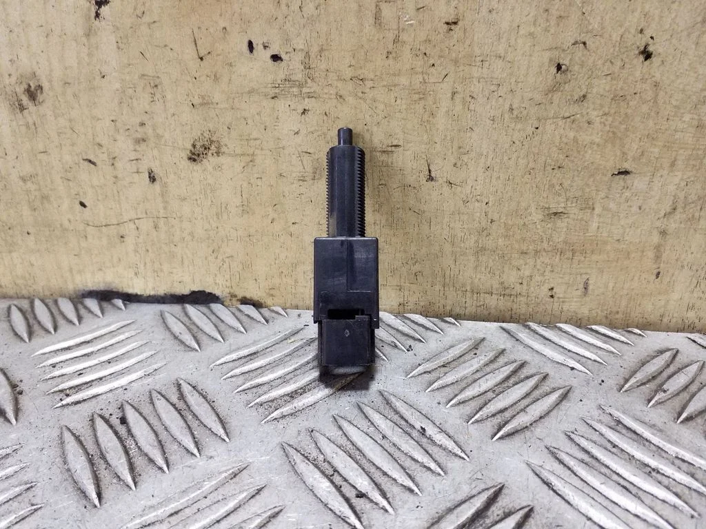 Clutch pedal sensor