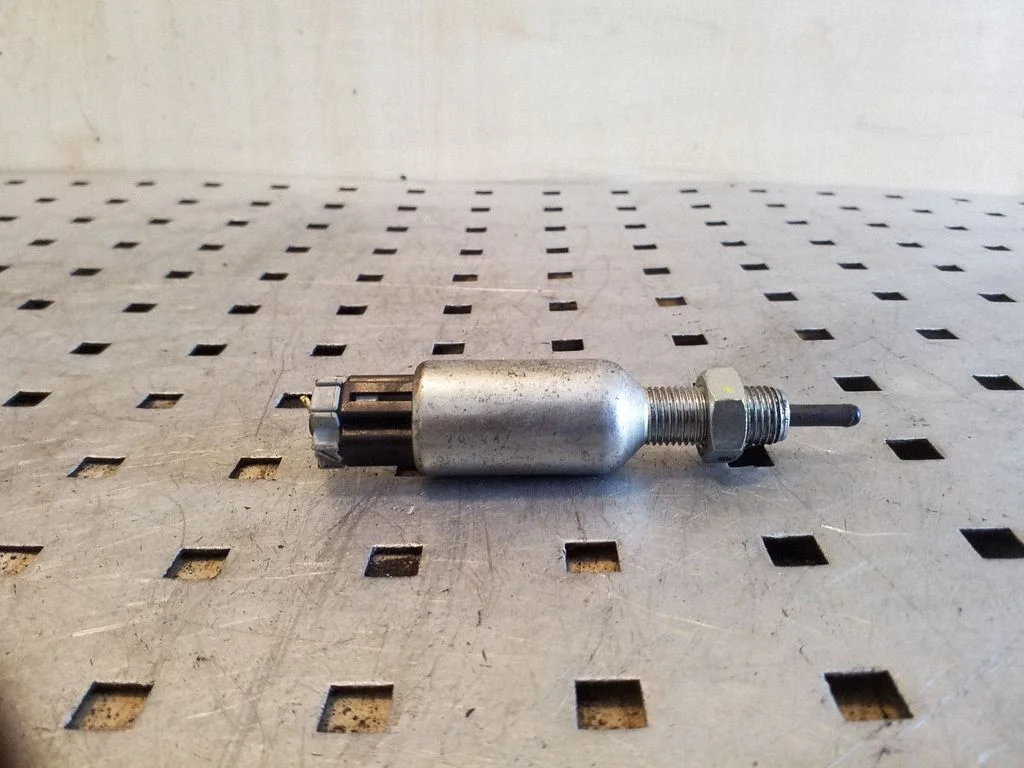 Clutch pedal sensor – Honda CR-V (2007-2012)
