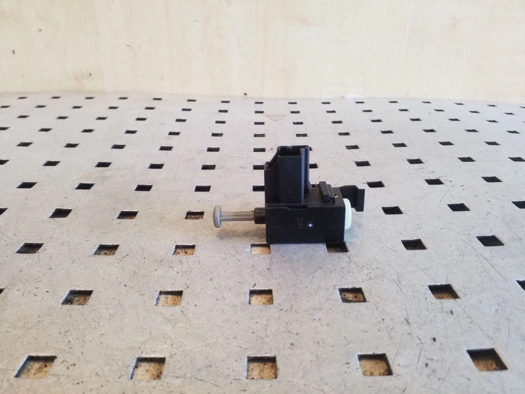 Sajūga pedāļa sensors 6G9T11A152AA