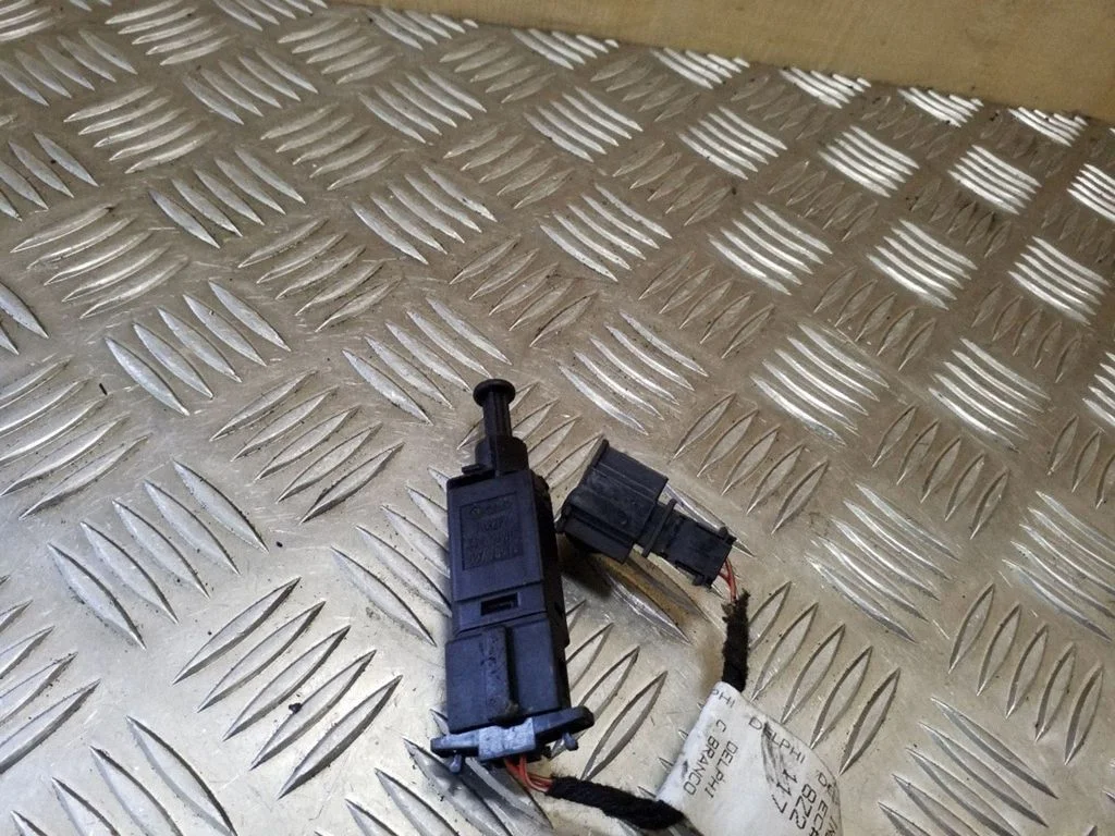 Sajūga pedāļa sensors 927189D
