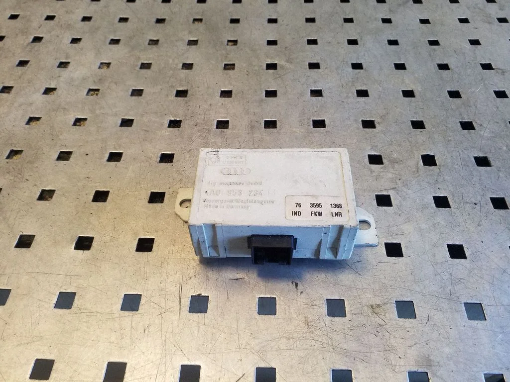 Immobilizer control unit/module 4A0953234