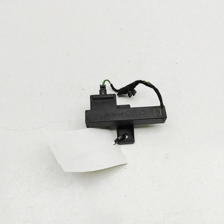 Bezatslēgas sistēmas antena 8K0907247