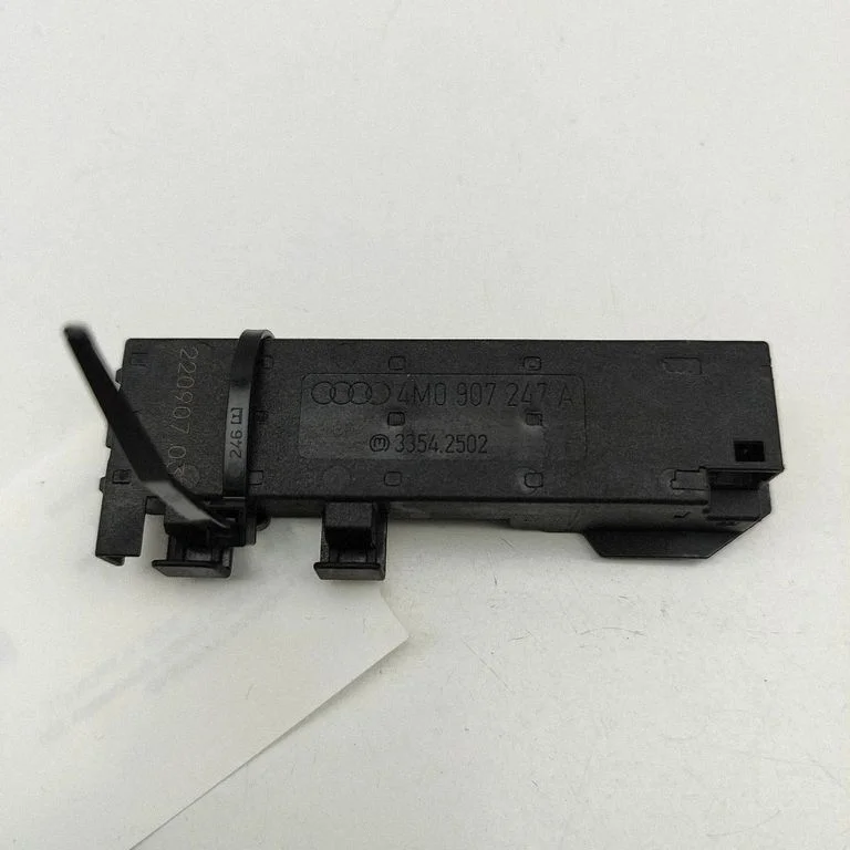 Antena systemu bezkluczykowego 4M0907247A