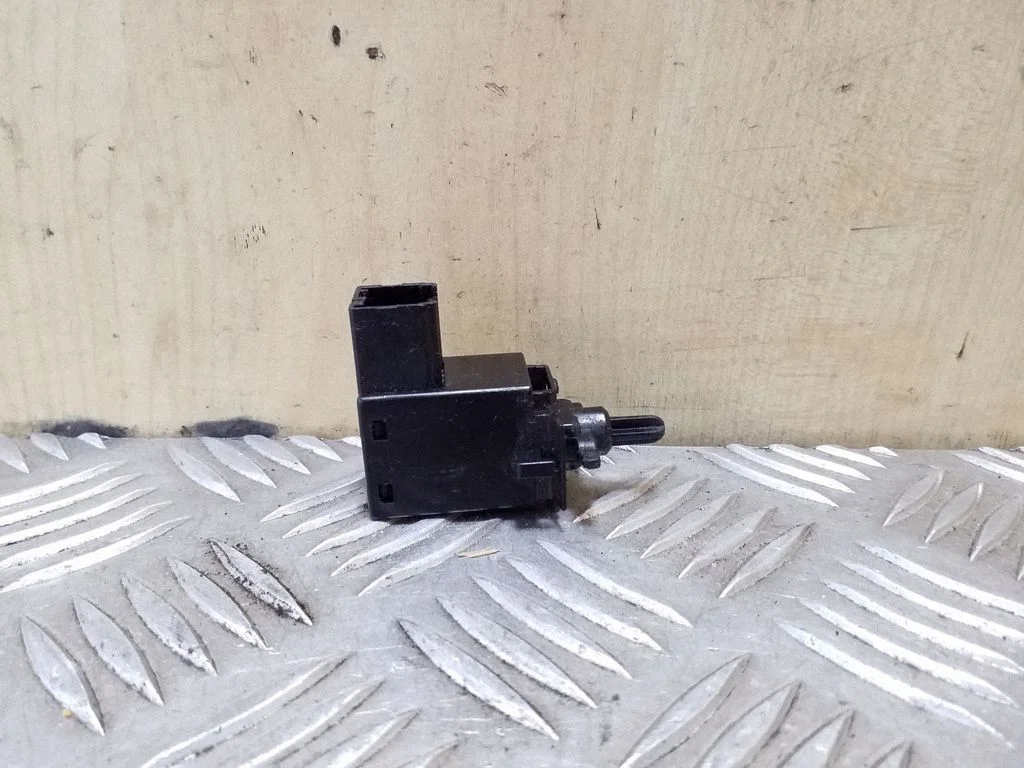 Sajūga pedāļa sensors – Opel Antara (2006-2016)