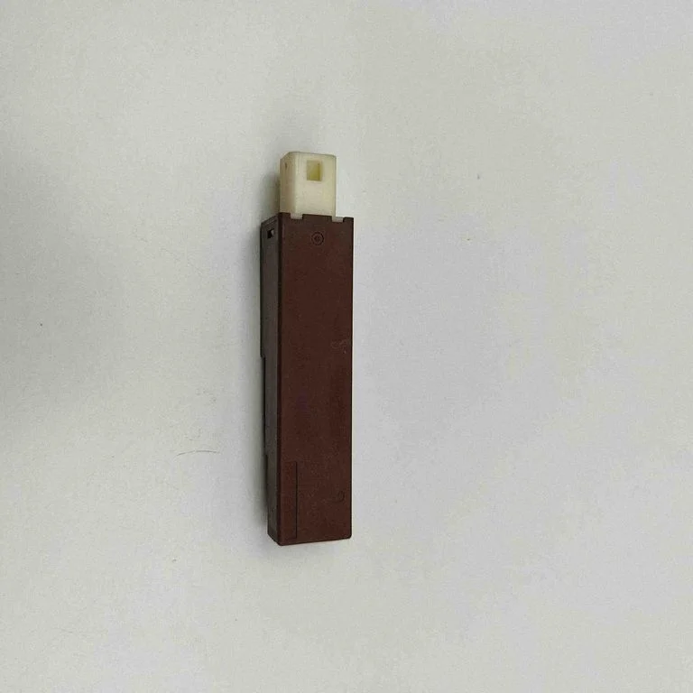 Bezatslēgas sistēmas antena 899A047010