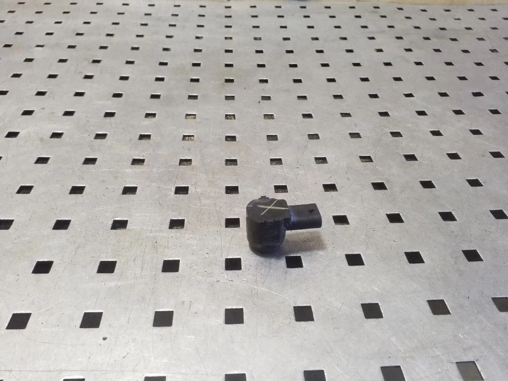 Parkošanās sensors PDC 9G9215K859DA