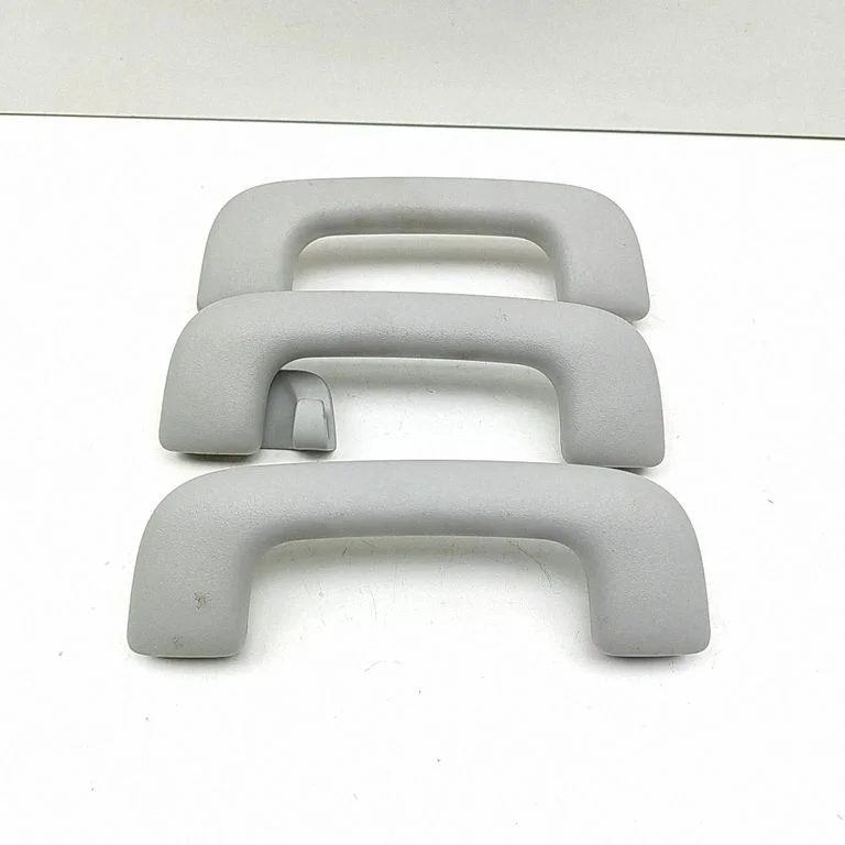 A set of handles for the ceiling 85340M0200YPK