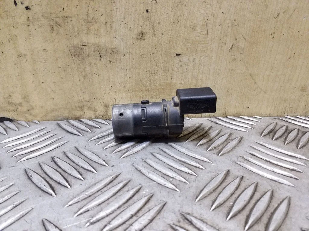 Parkošanās sensors PDC – Audi A6 Allroad C6 (2006-2011)