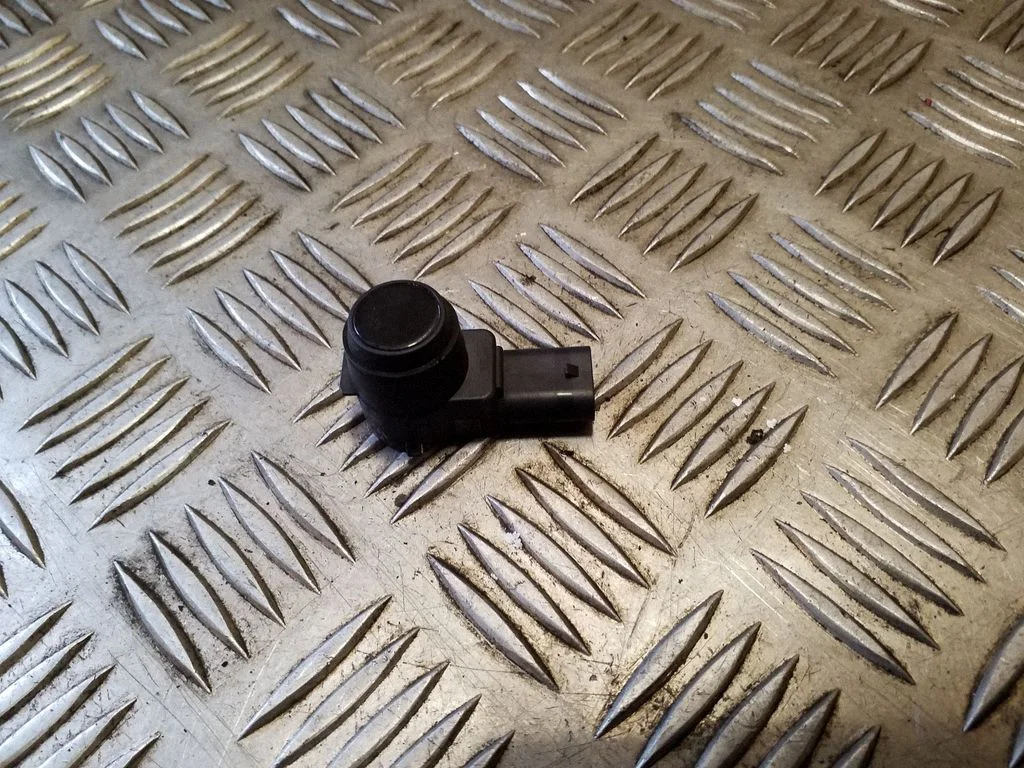 Parkošanās sensors PDC – Volkswagen Scirocco (2008-2016)