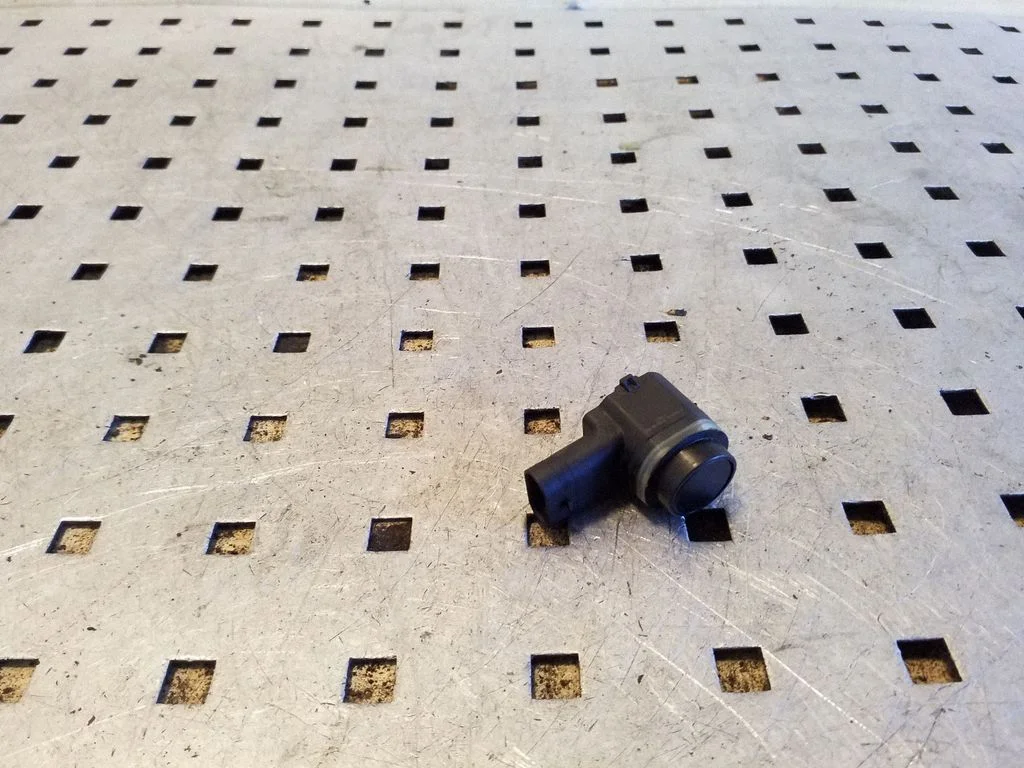 Parking PDC sensor – Volvo V40 (2012-2019)