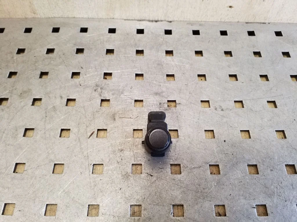 Parkošanās sensors PDC – BMW 3. sērija E90 E91 (2005-2012)