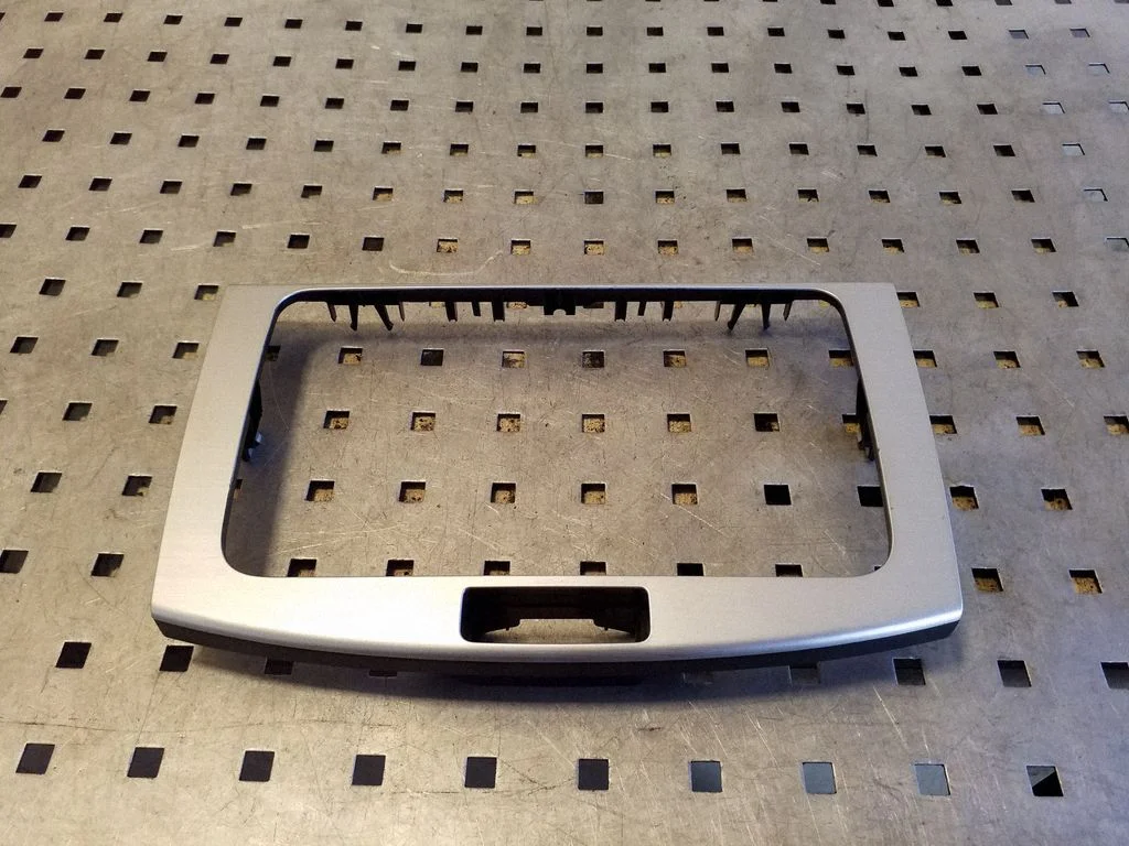 Radio/GPS head unit trim 3AA858069H