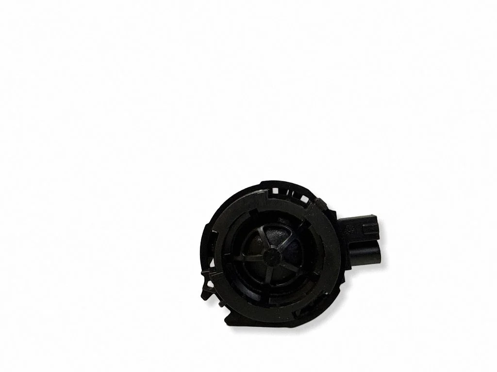 Kõrgsageduslik kõlar(id) esiustes 83A035398