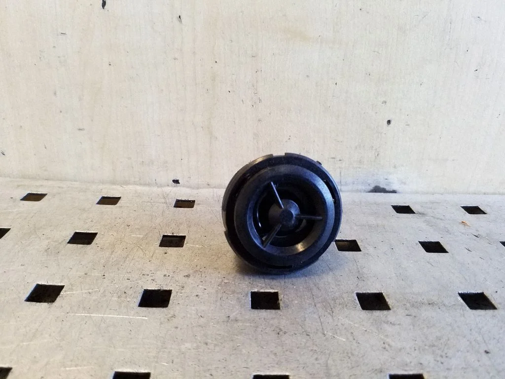 Front door high frequency speaker – Ford Kuga I (2008-2012)