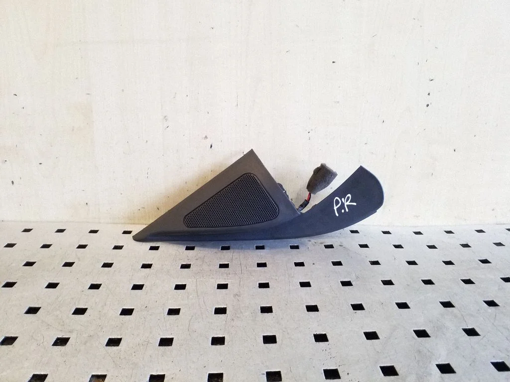 Front door high frequency speaker – KIA Sorento (2010-2014)