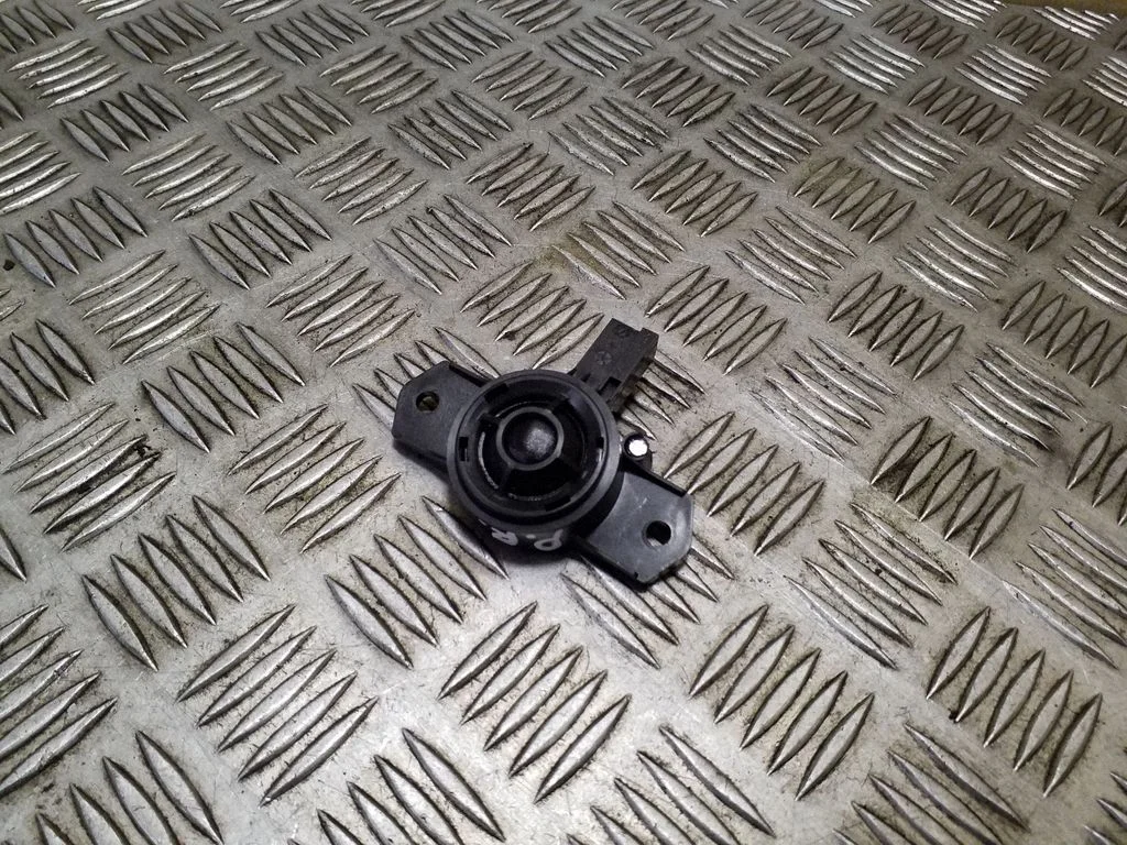 Front door high frequency speaker 32212427