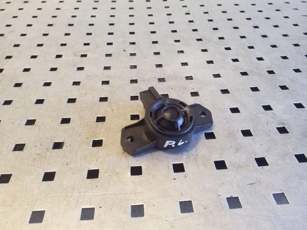Front door high frequency speaker 32212427