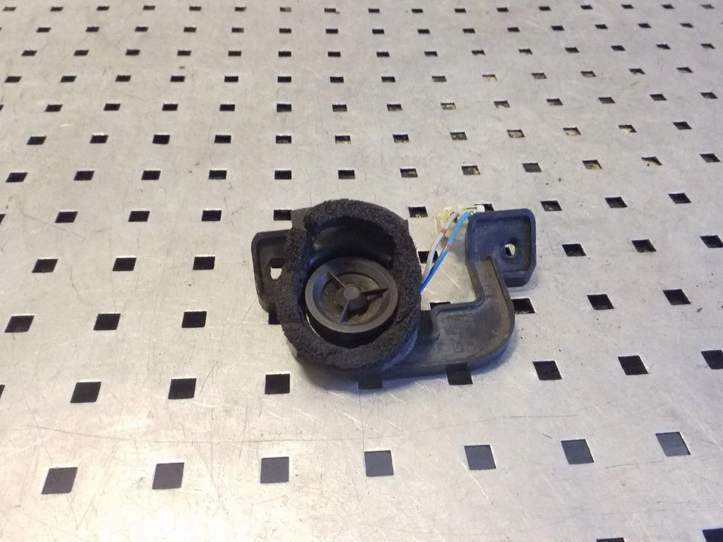 Front door high frequency speaker 86301AG220