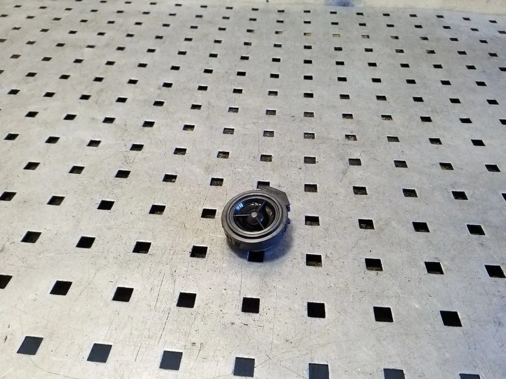 Front door high frequency speaker – left