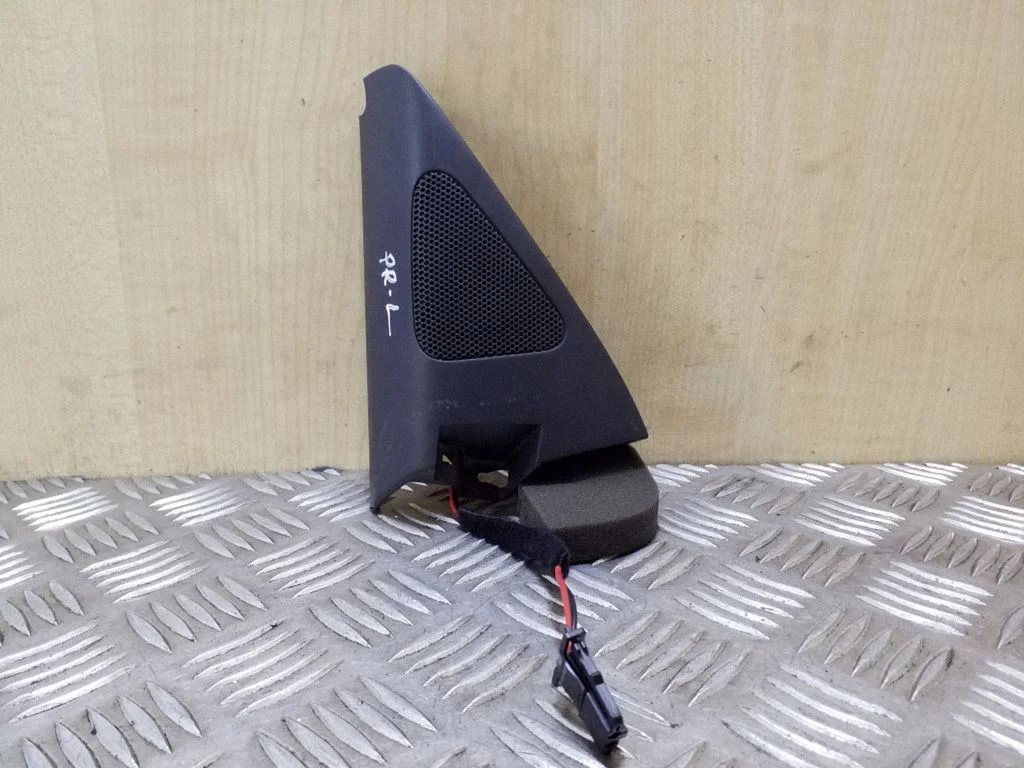 Augstfrekvences skaļrunis (-ņi) priekšējās durvīs 5N0035412