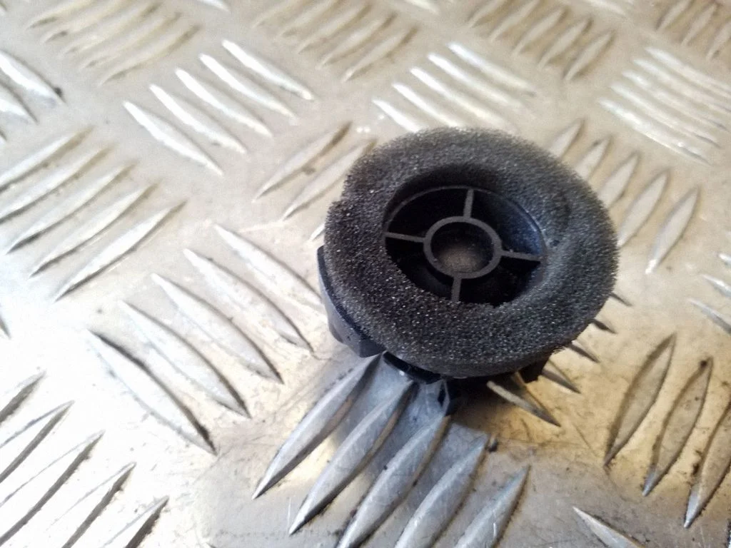 Front door high frequency speaker – Toyota Yaris (2006-2011)