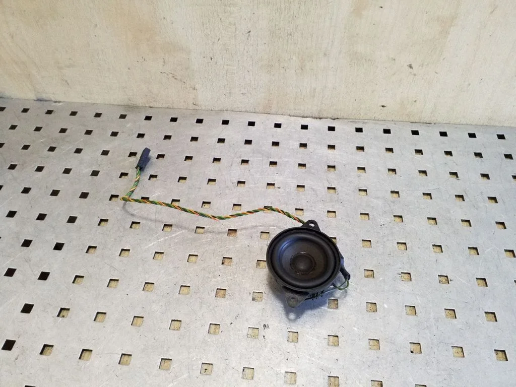 Front door high frequency speaker 65138379375