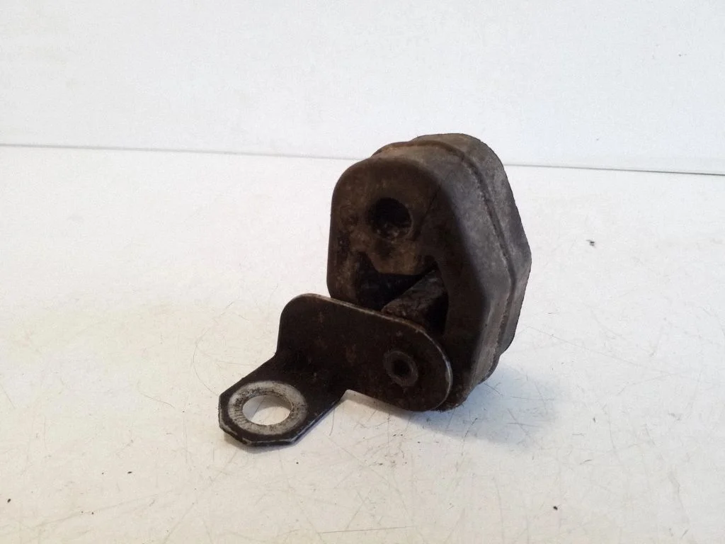 Summuti kinnitus/ hoidik – Volkswagen Transporter - Caravelle T5 (2003-2015)