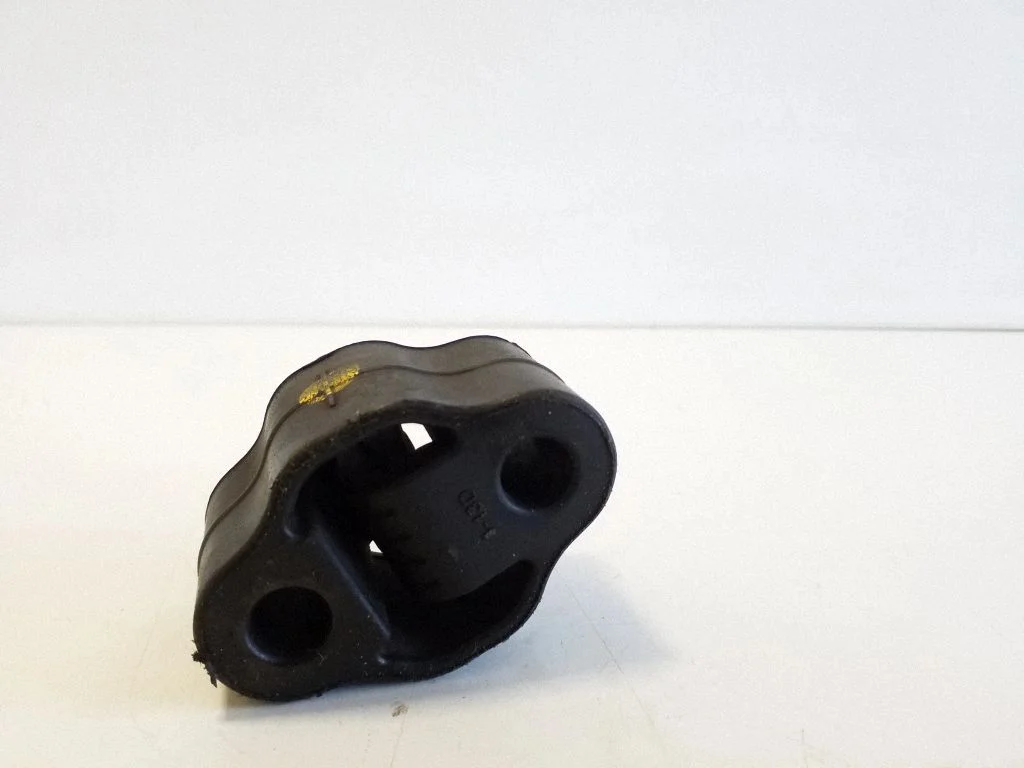 Muffler mount bracket/holder – Nissan Qashqai J12 (2021-)