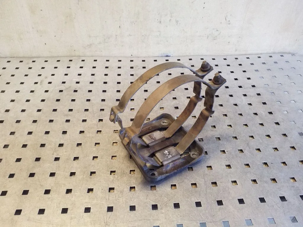 Muffler mount bracket/holder