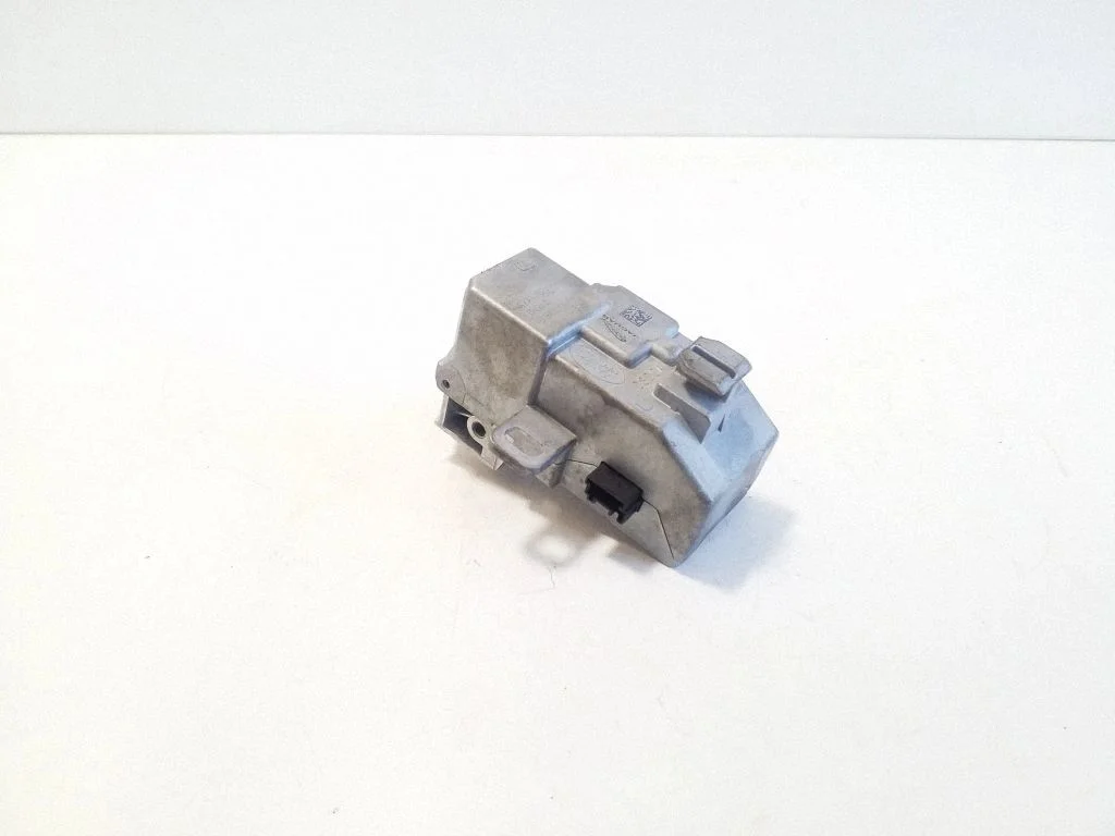 Steering wheel lock – Jaguar XE (2015-)