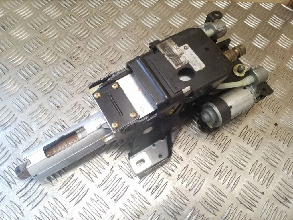 Steering wheel lock 10942659