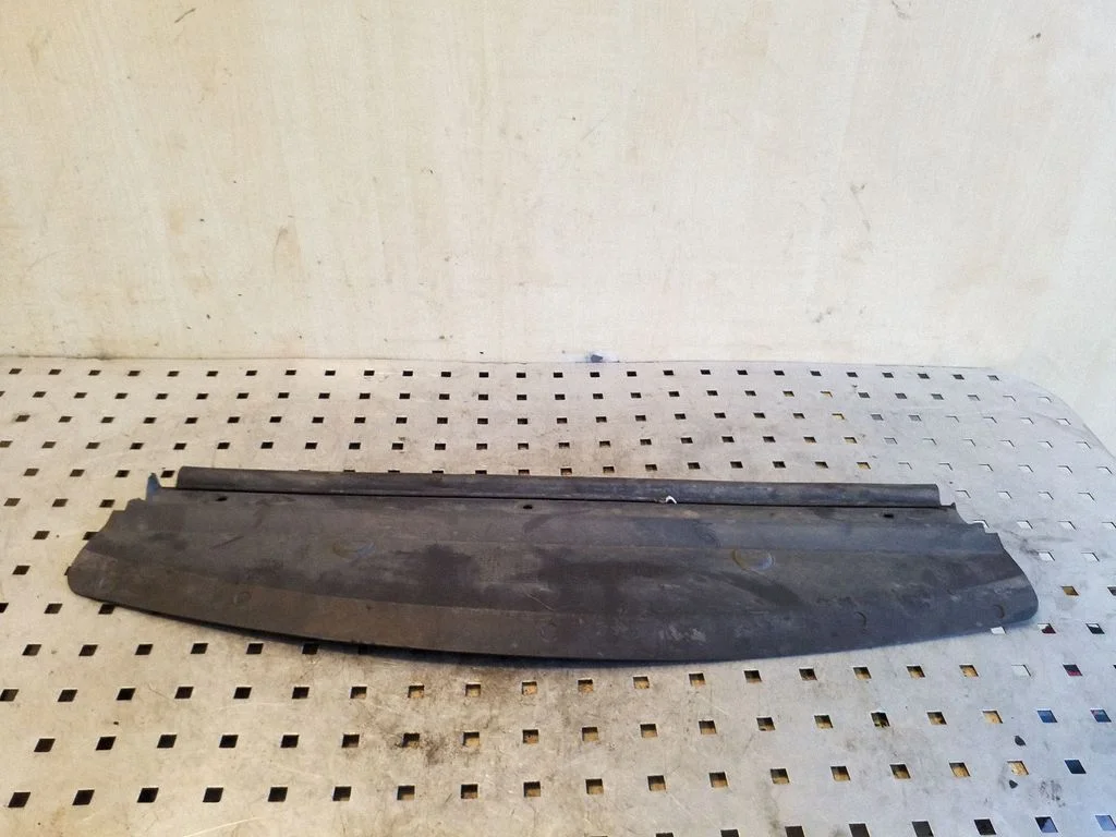 Radiator trim – BMW X5 E53 (1999-2006)