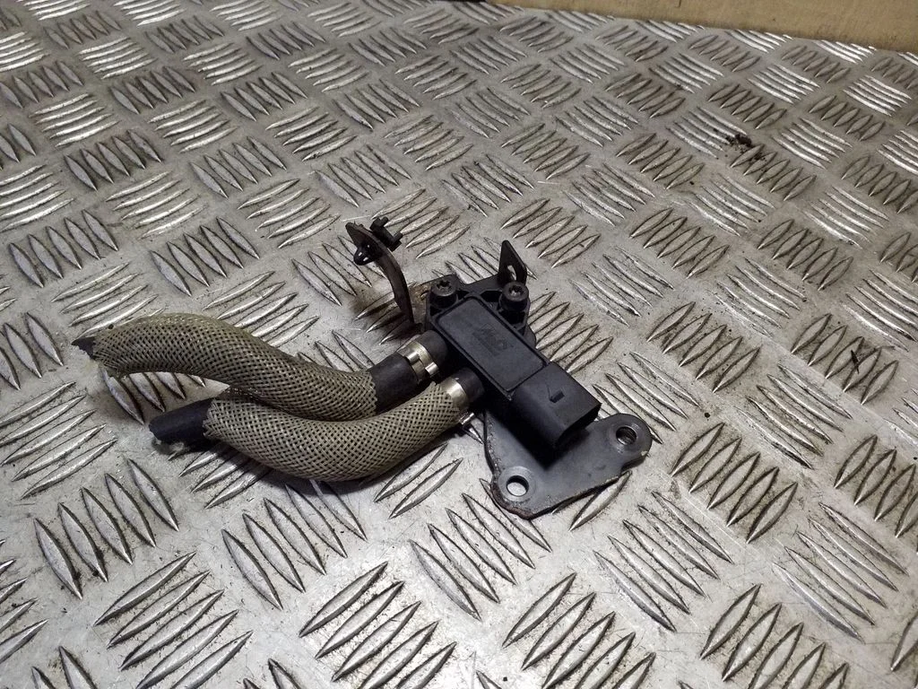Heitgaasi rõhuandur 411770035