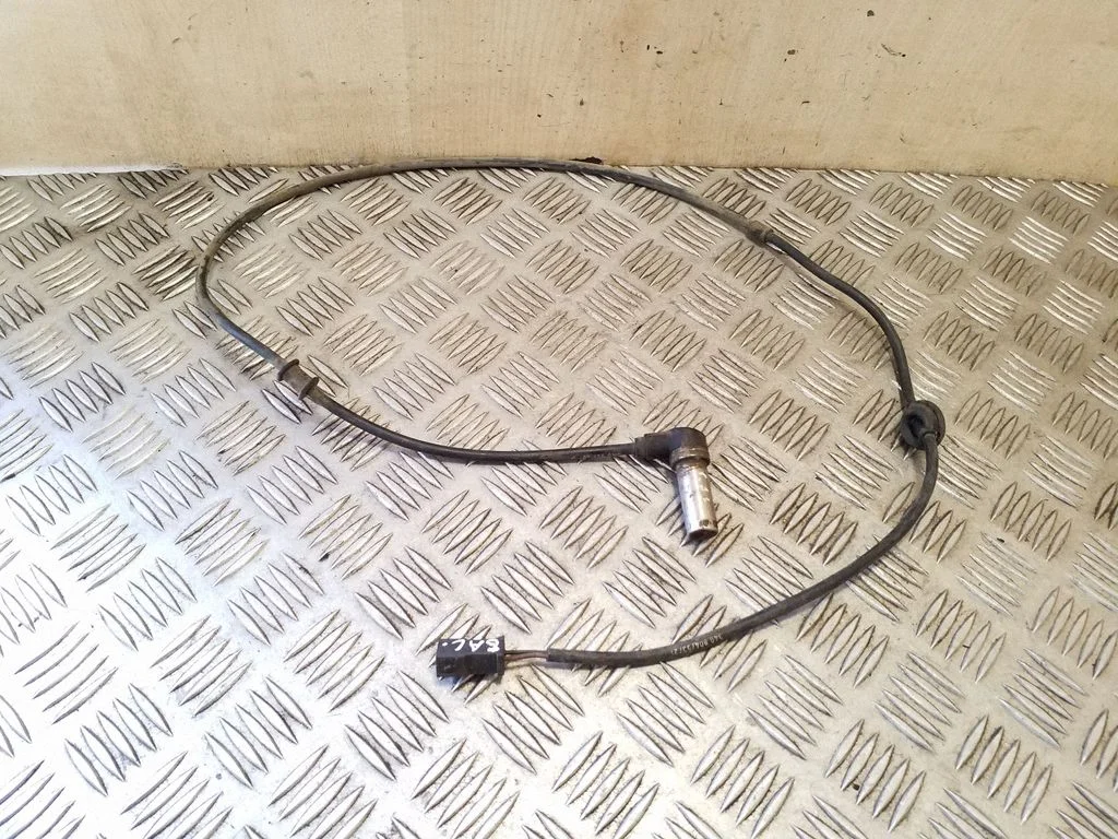 Tagumine piduri ABS-andur 4A0927807D