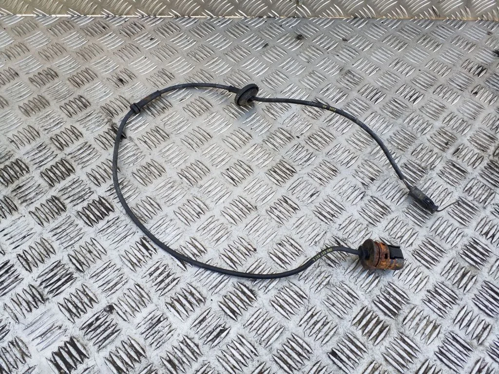 Tagumine piduri ABS-andur 3B0927807C